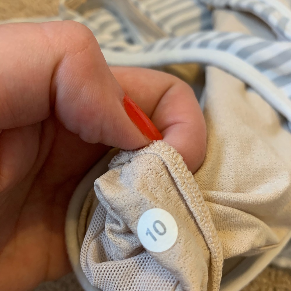 Lululemon Tank Top - Picture 5 of 6